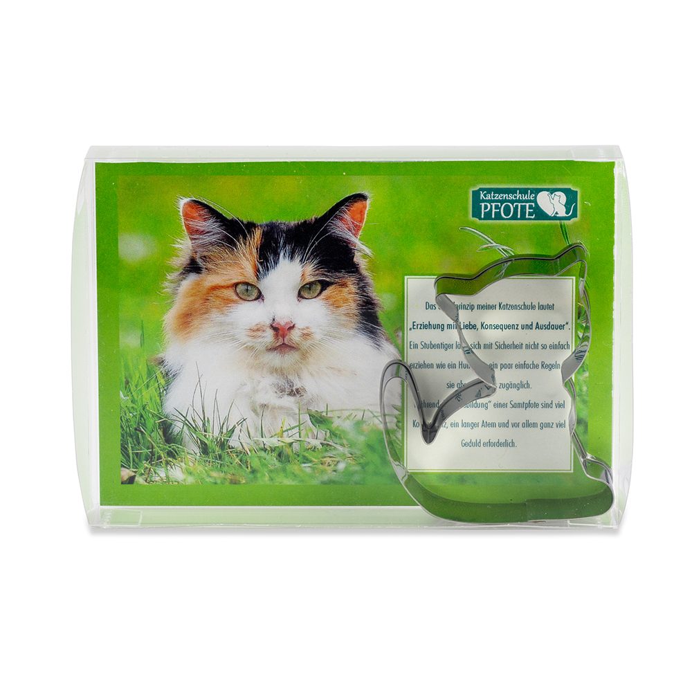 Backförmchen in der Box, Katze